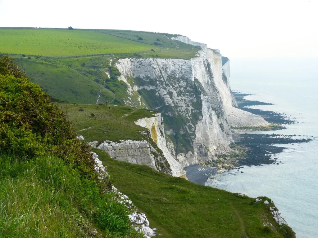 Découvrir le Calirun Sentier : itinéraire et panoramas côtiers